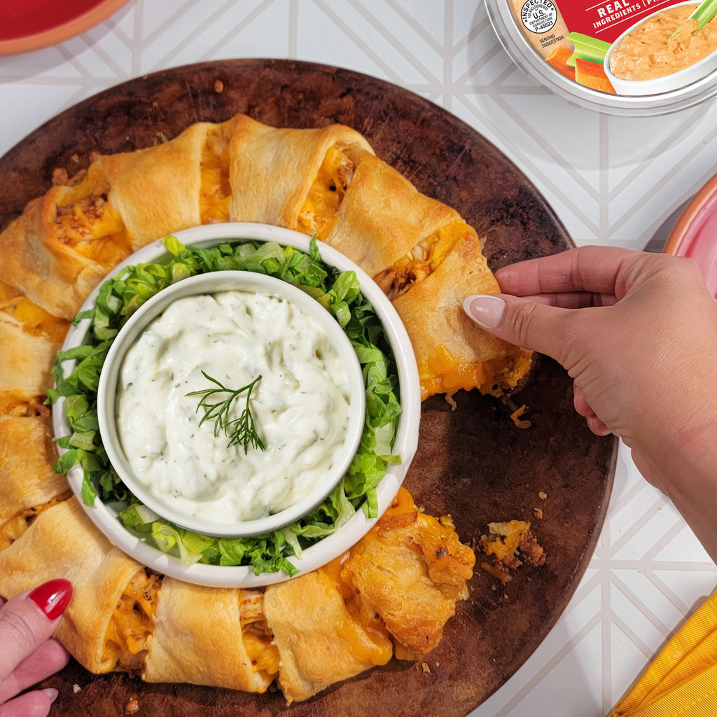Buffalo Chicken Crescent Ring